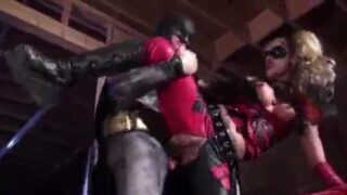 Batman seduces Harley Quinn to fuck and cums on face